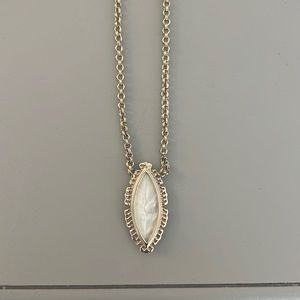 Rare Kendra Scott necklace